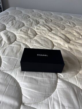 CHANEL Black Sunglasses Gift Box with White Logo
